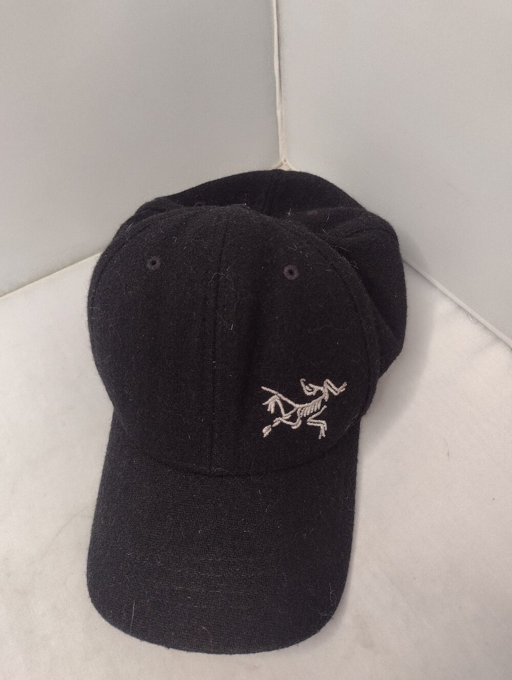 Arcteryx Hat Cap Mens S/M Fitted Flex Wool Hiking Baseball Tactical Ball ZZ